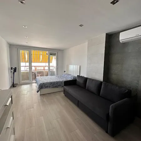 Apartment Monserrate H *